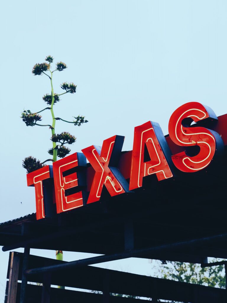 Is it safe to travel to Texas during October's Covid? - 2021