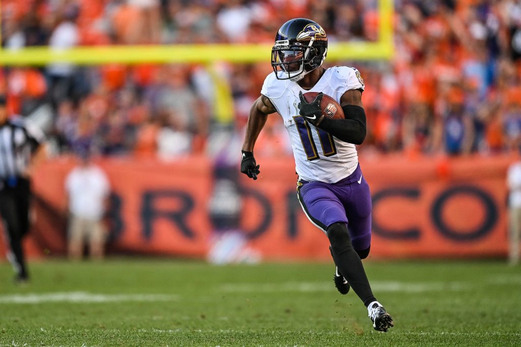 Ravens wide receiver James Proche II catches pass from Lamar Jackson