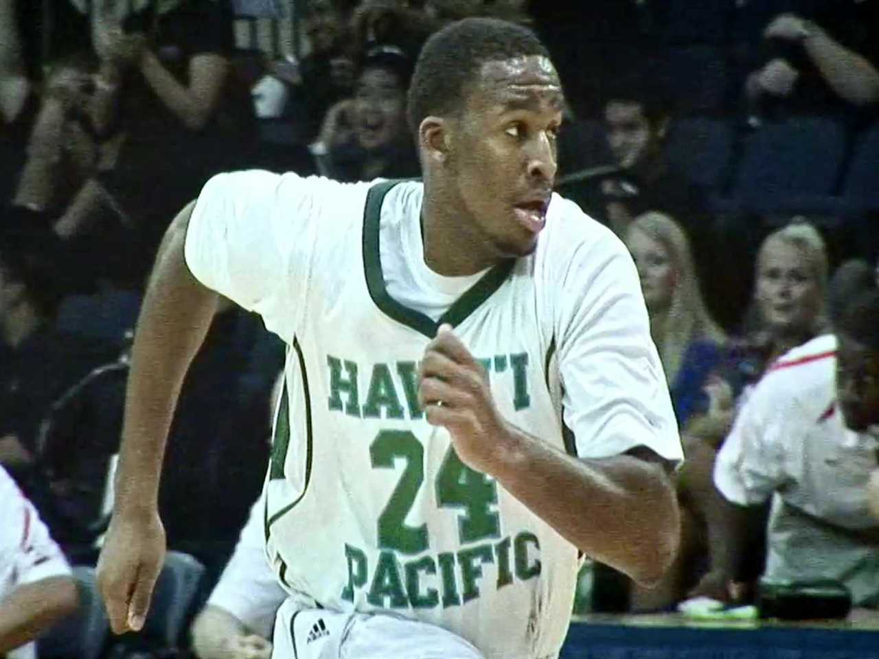 Kyle Allen running while playing in a basketball game for Hawai’i Pacific University.