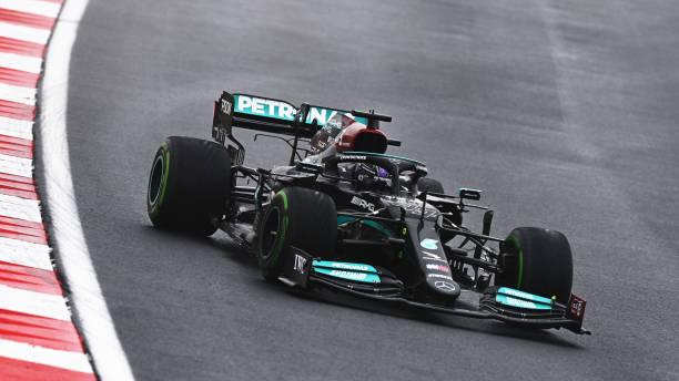 Lewis Hamilton Defends Mercedes for The Strategy in The Turkish GP: I don't know what they thought