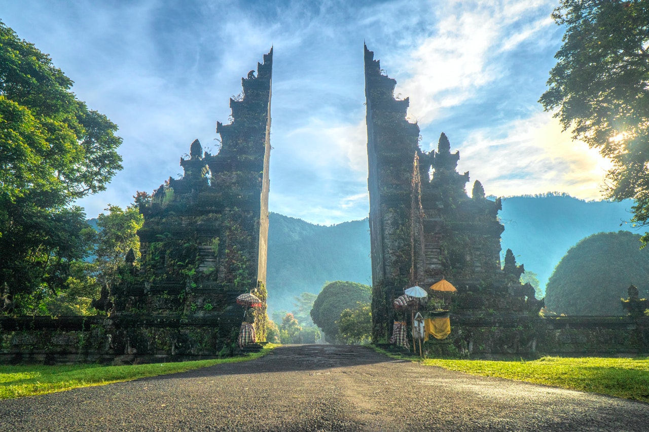 bali monument