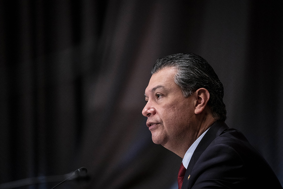 Latino Dems rely on Padilla for midterm turnout