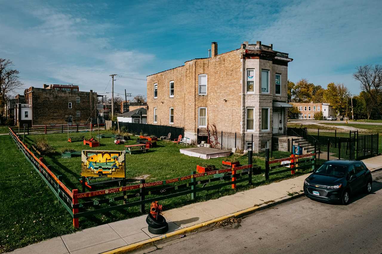 The Neighborhood Steps in when the City won't invest in Black Chicago