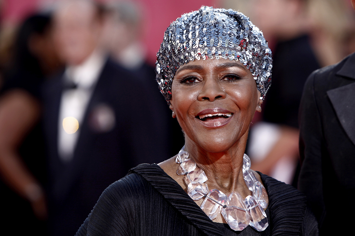 Cicely Tyson, The Actor Who Redefined Black Beauty and Characters