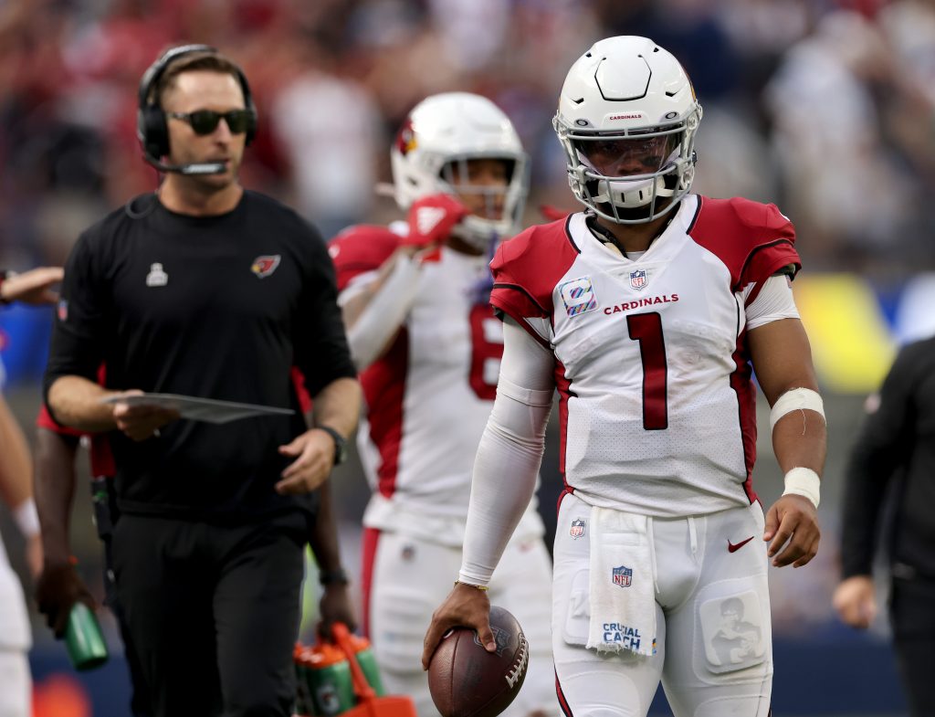 Cardinals HC Kliff Kingsbury and Kyler Murray in 2021.