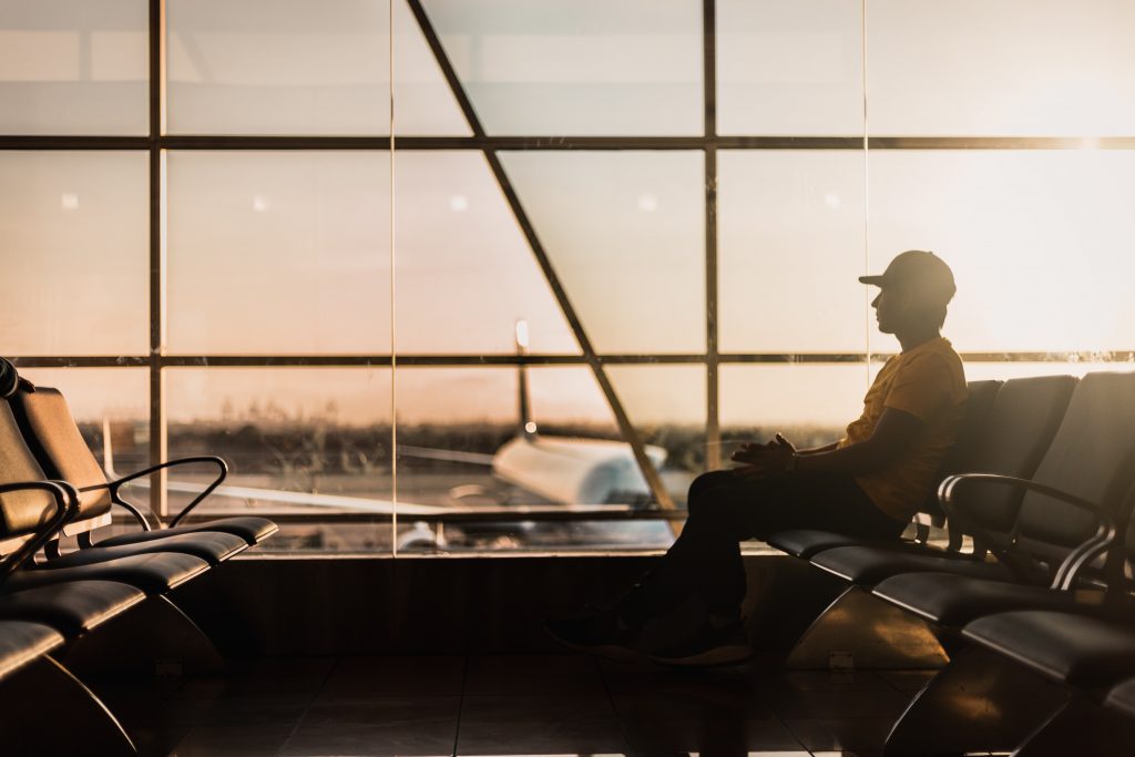 8 Ways to Pass Time at the Airport