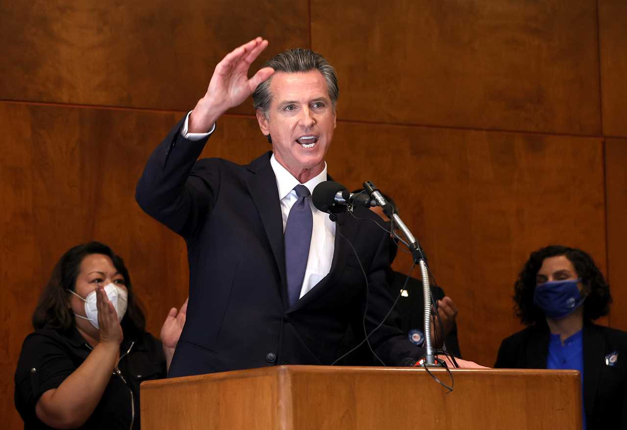 Newsom wants to eliminate school masks but teachers disagree.