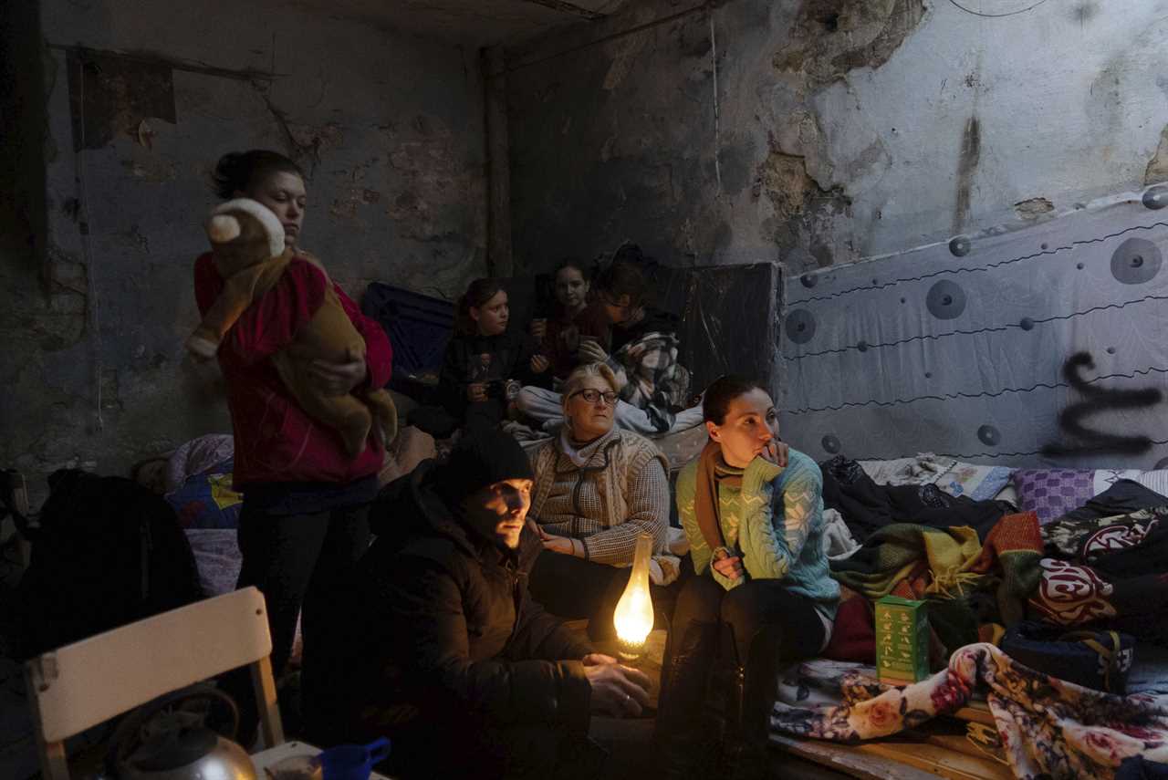 Mariupol remains encircled, suffering as Evacuation fails