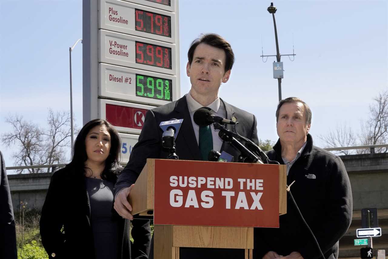 Governors urge lower taxes after gas price rise