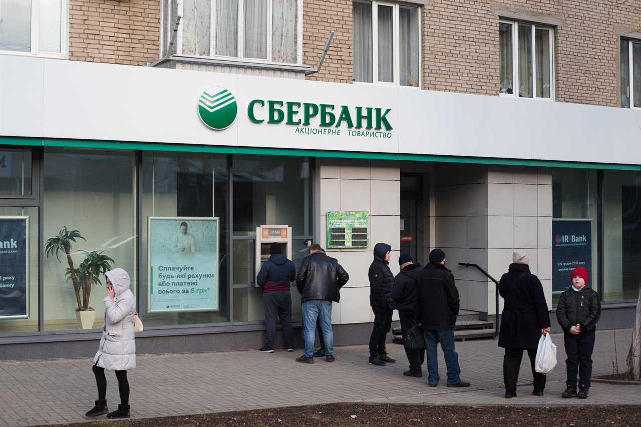 Even during the conflict, these lawyers and firms continue to work with Russian banks.