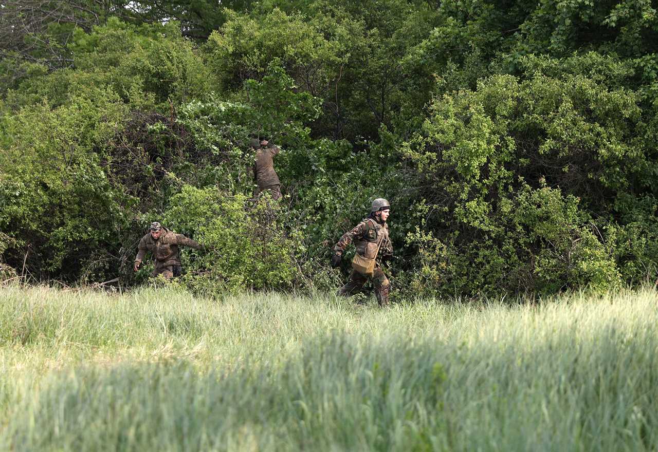 'They are carpet-bombing us': Ukrainian troops are getting pounded as they await heavy weapons from the West