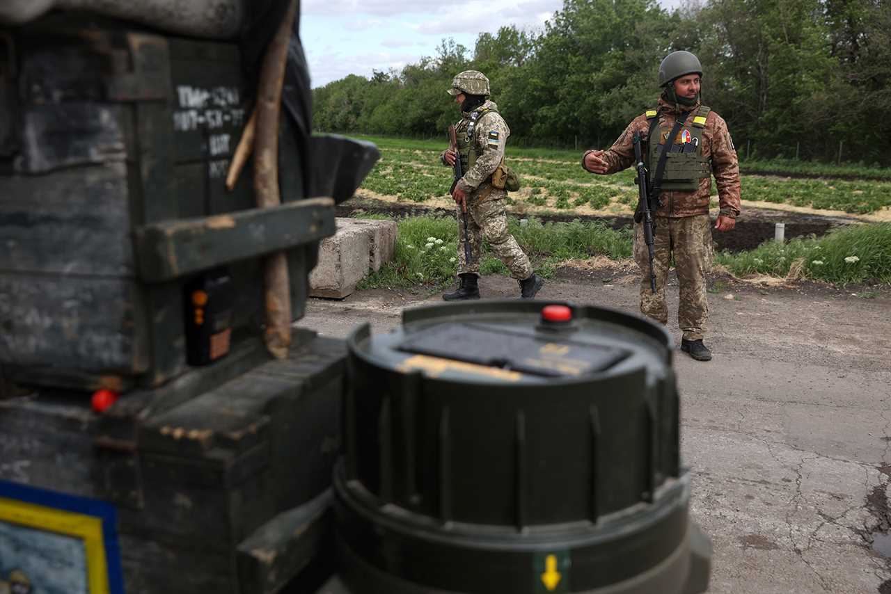 'They are carpet-bombing us': Ukrainian troops are getting pounded as they await heavy weapons from the West