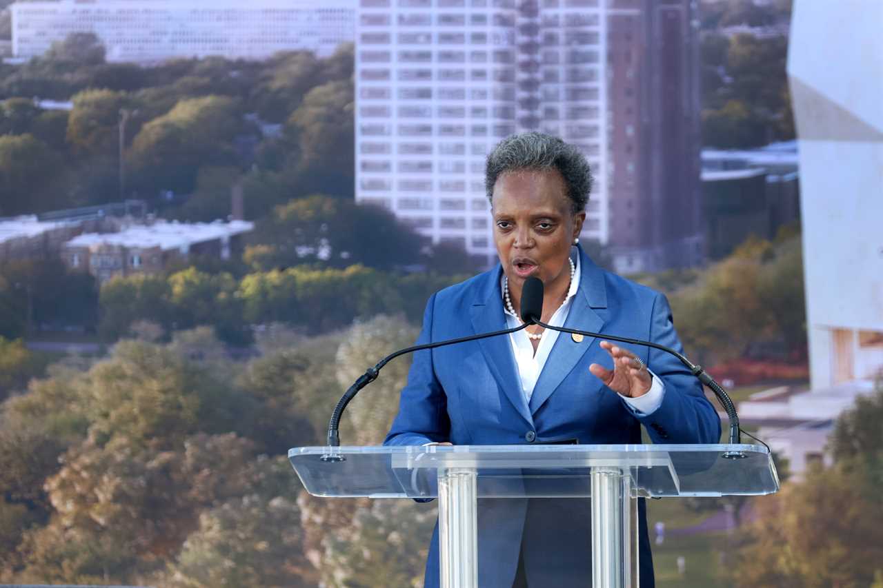 Lightfoot splashes into crowded Chicago mayoral field with reelection launch