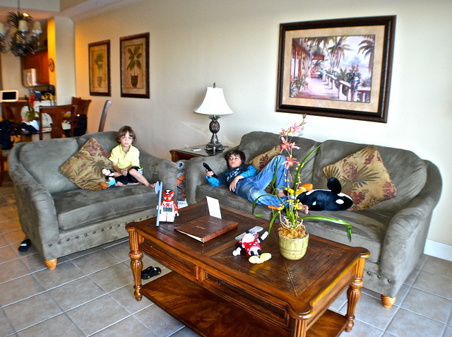 Blue Heron Beach Resort Orlando - Living Room