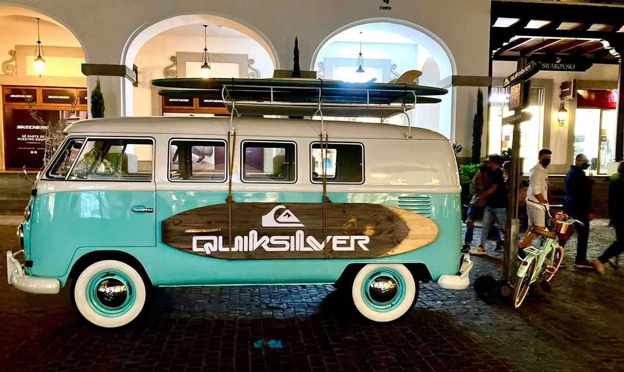 quicksilver mini van at cayala city in guatemala city