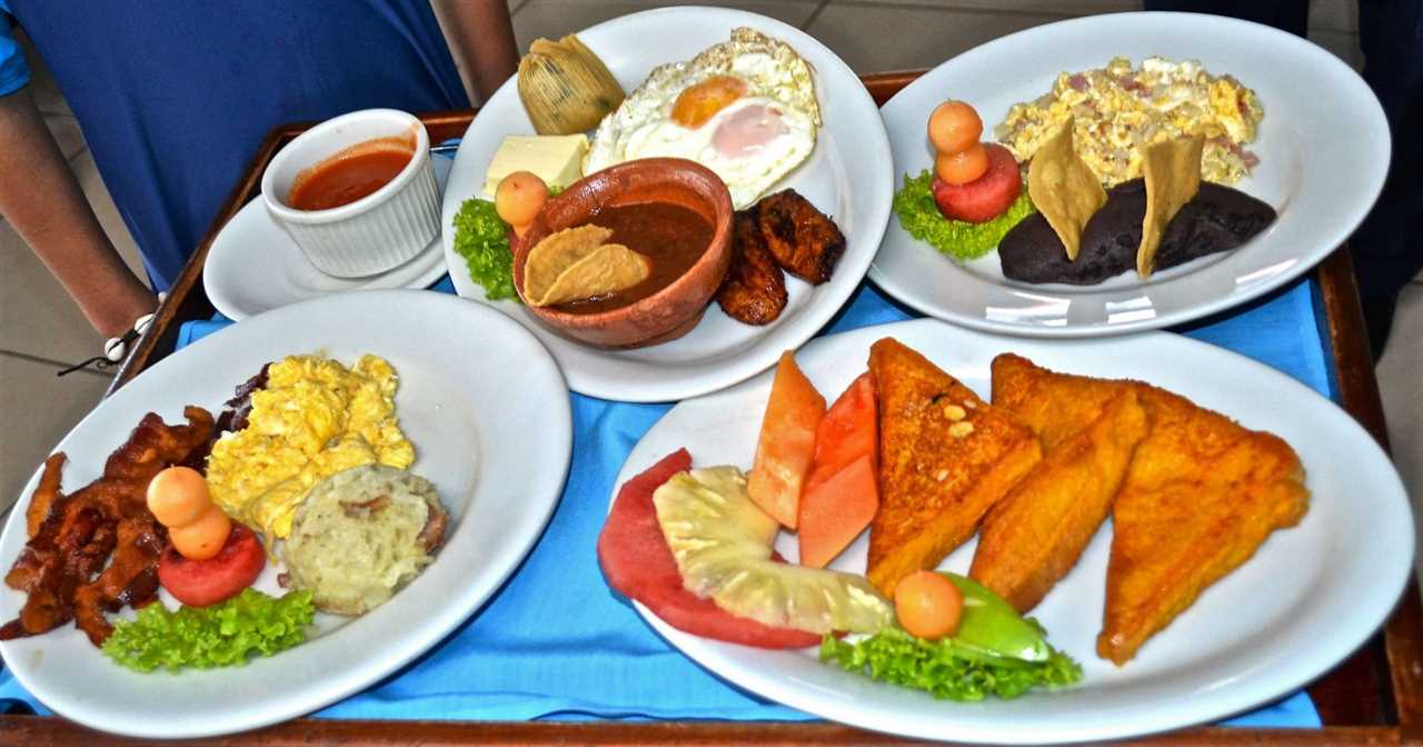 local dishes from comedores in guatemala