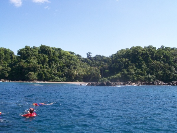 People swimming in Drake Bay Costa Rica
