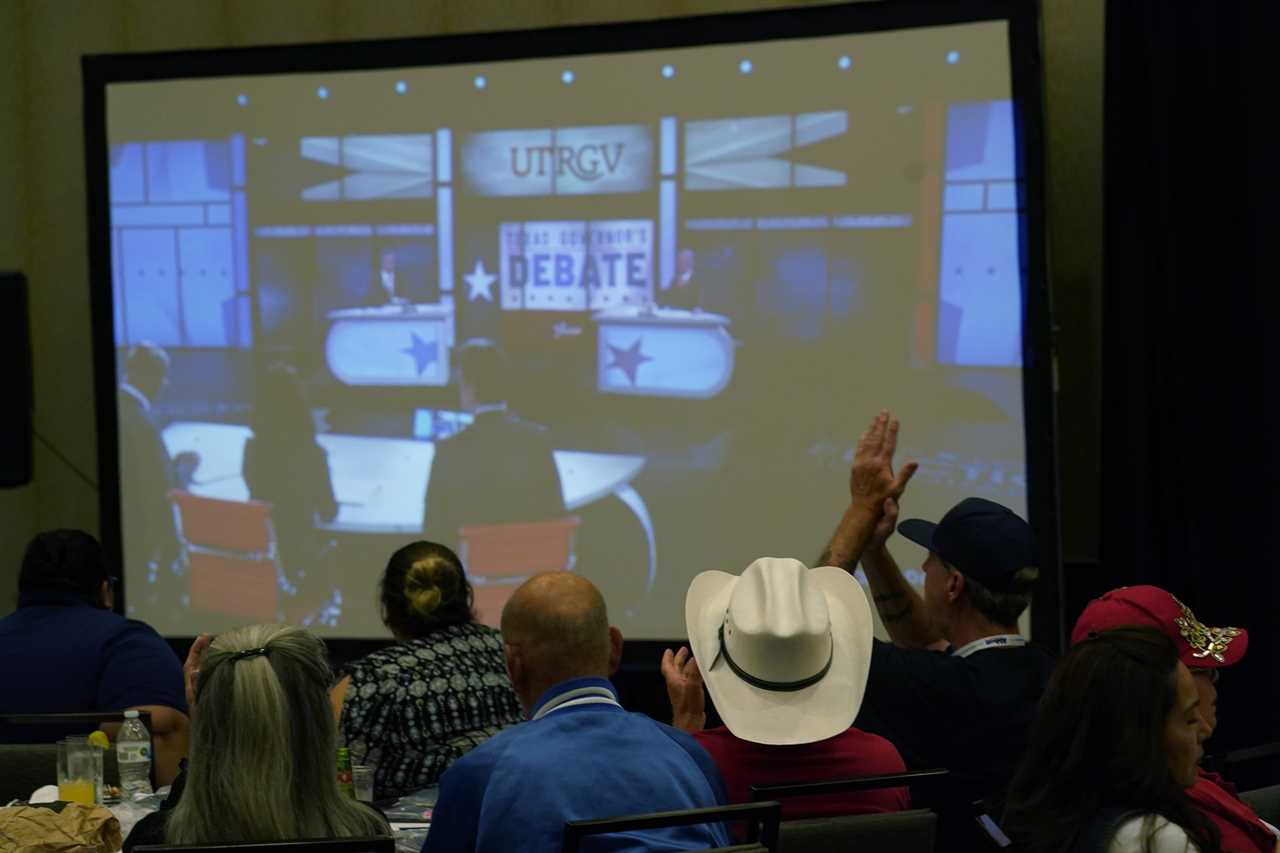 O'Rourke and Abbott clash over Texas governor's debate on immigration and abortion