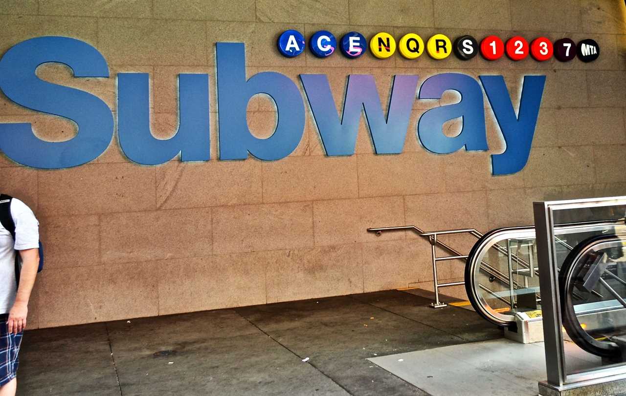 subway sign in new york city subway