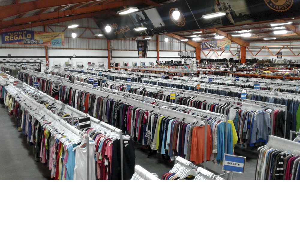 ton of used clothes for sale at paca in guatemala