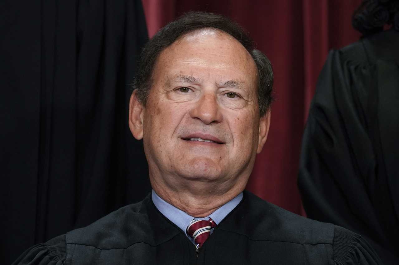 Justice Alito refutes allegations of a leak in 2014 case regarding access to birth control