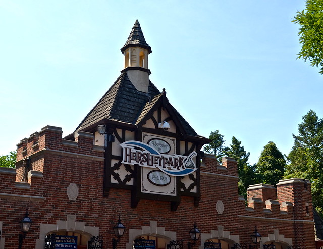 main building hersheys amusement park