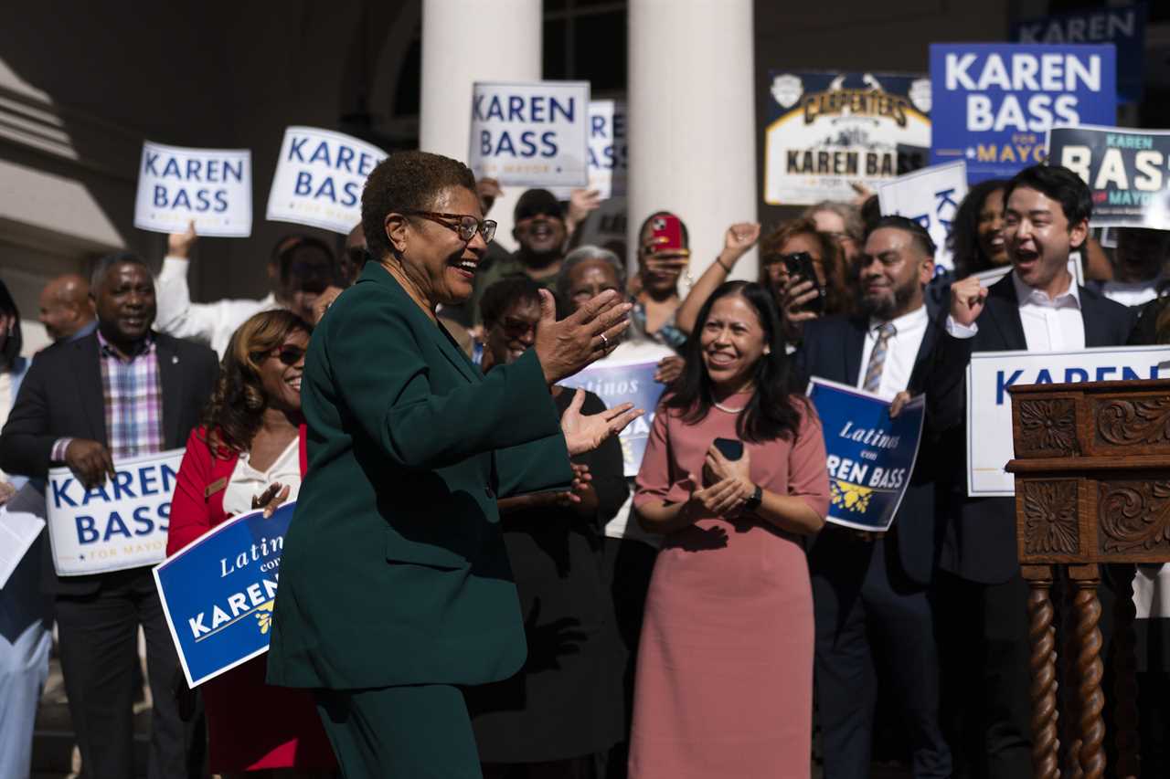 Black mayors are leading the nation's biggest cities for the first time