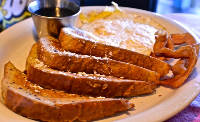 french toast and bacon and eggs at leslie's restaurant 