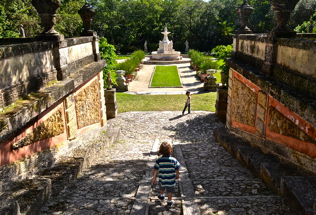 the vizcaya gardens florida