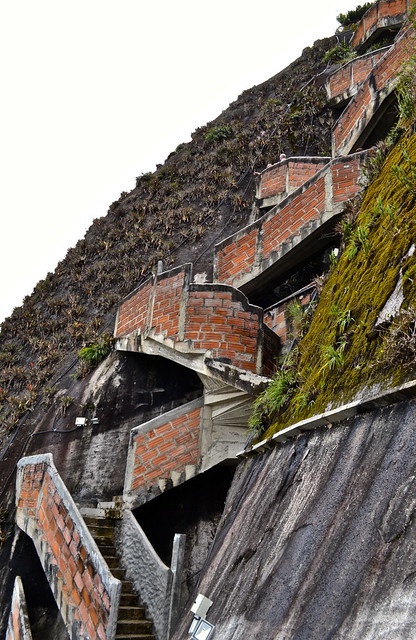 staircase to the top of piedra del peñol, colombia