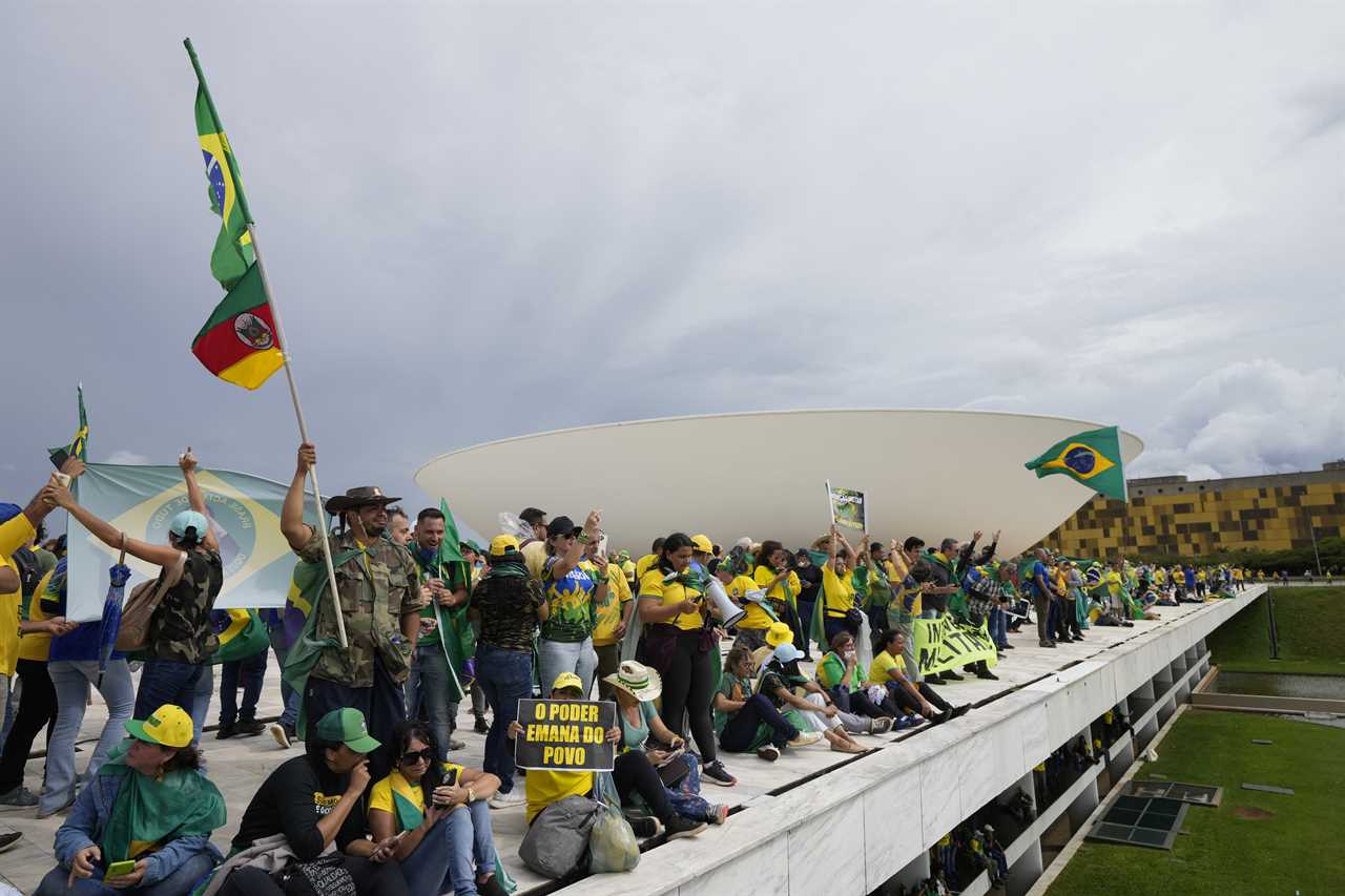  Populism, Polarization and Post-Truth Politics Hit Brazil