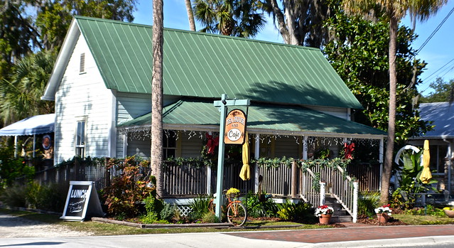 tea house 650 at heritage village crystal river fl