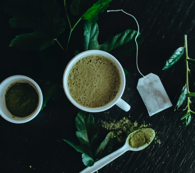 Kratom Vs Coffee: Which Is The Best Travel Partner?