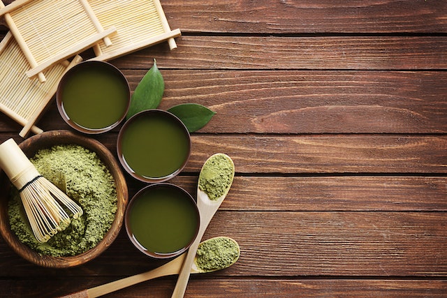 Kratom Vs Coffee: Which Is The Best Travel Partner?