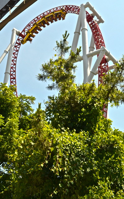 roller coaster in Hershey Park at pennsylvania