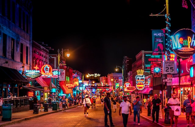 Hotels Near Beale Street in Memphis, Tennessee