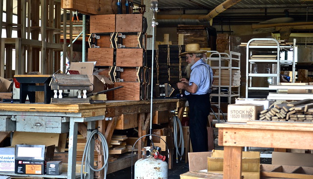 Amish Carpenter the amish village lancaster 