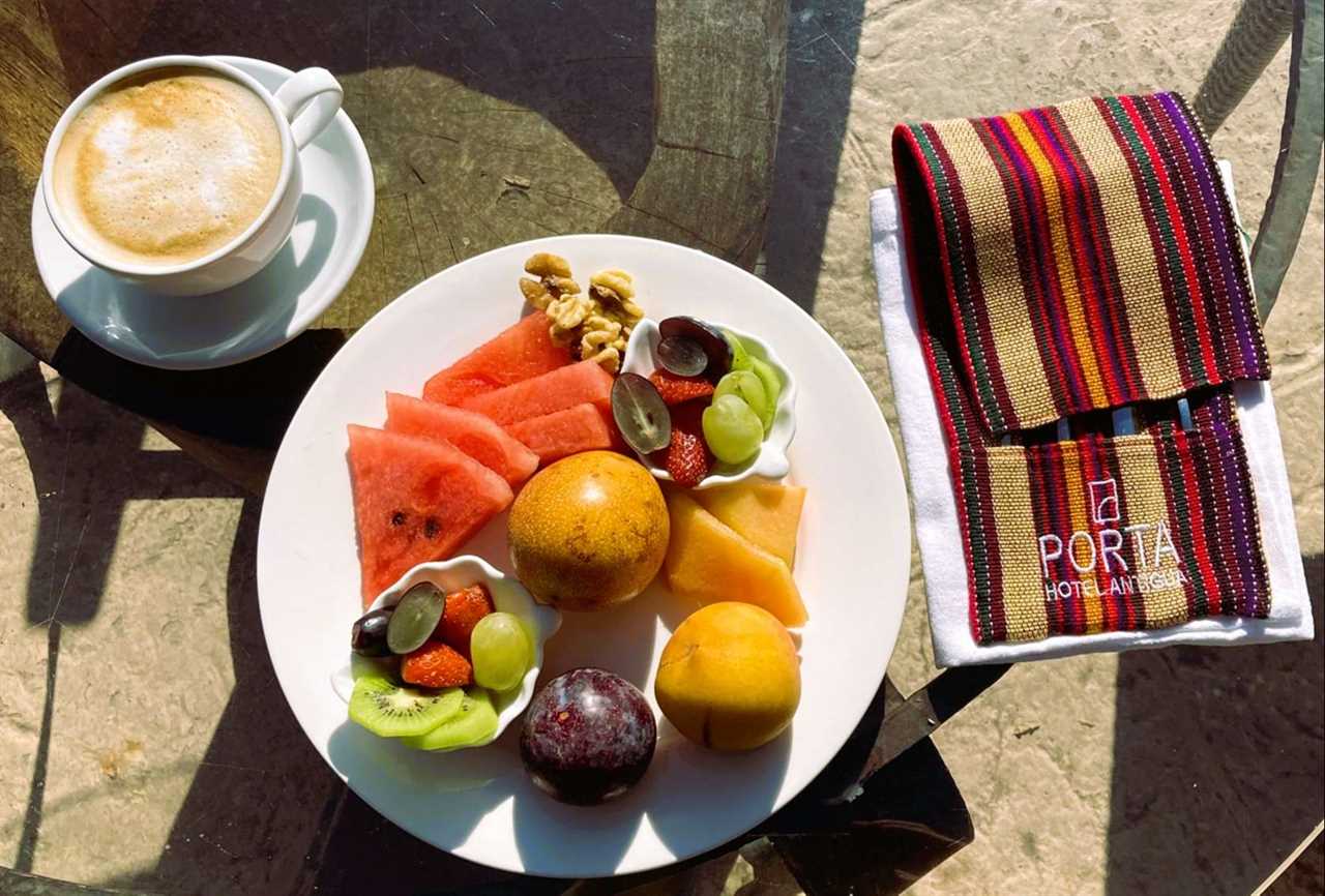 fruits and coffee porta hotal antigua guatemala