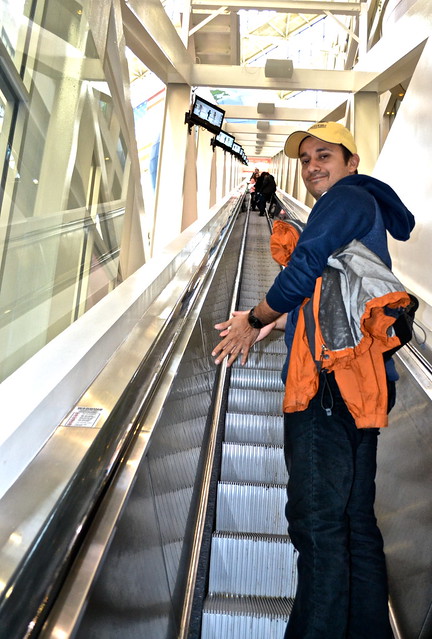 cnn tour atlanta - longest freestanding escalator in the world