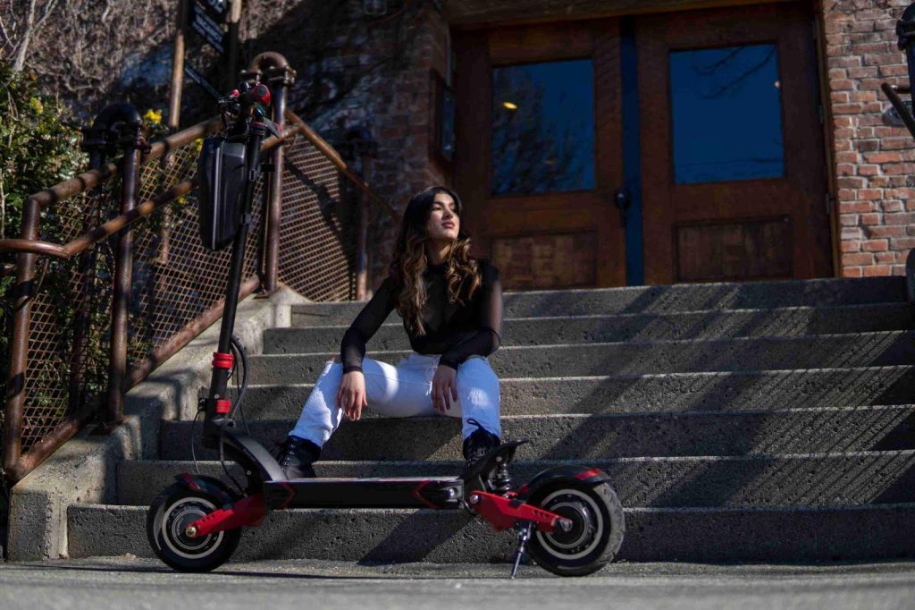 How to Navigate Urban Jungle: Tips & Tricks for All Terrain Electric Scooter Riding