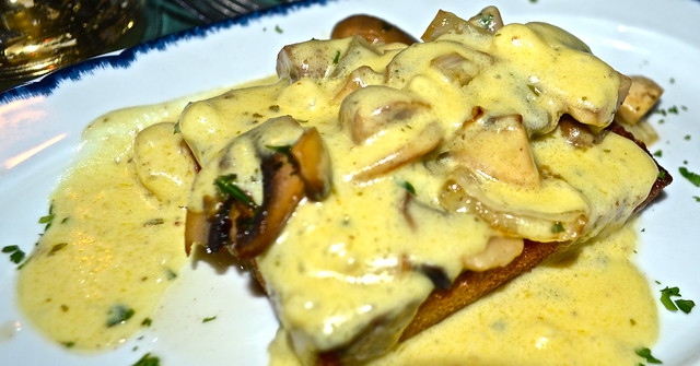 mushroom toast city tavern restaurant philadelphia