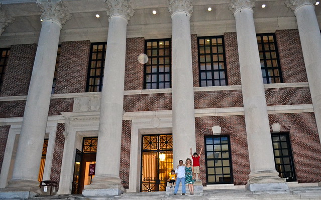 Harvard Library, MA