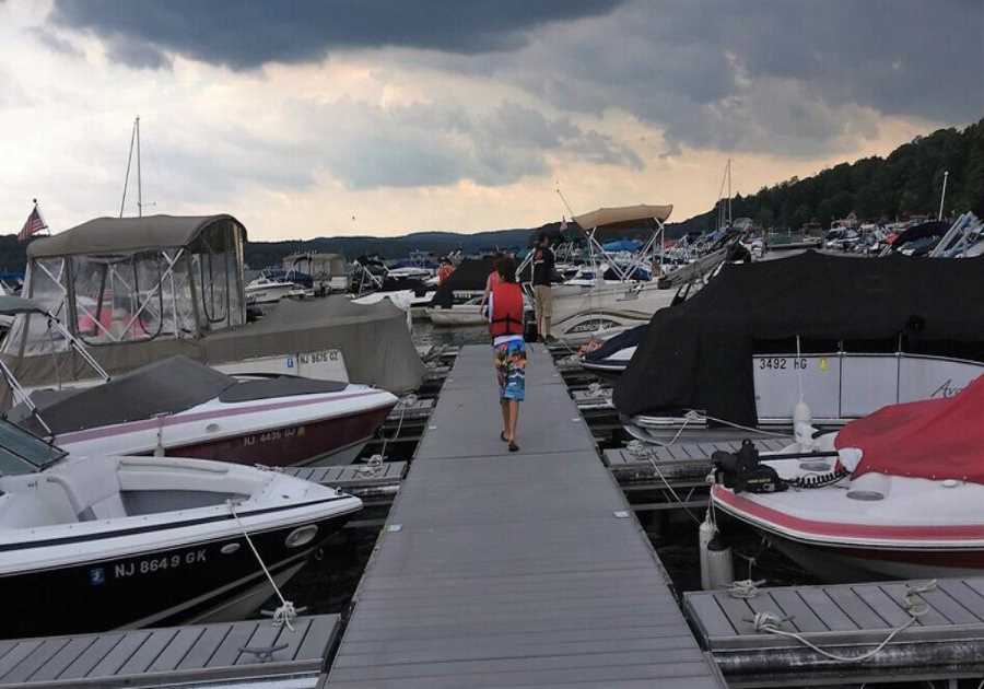 Greenwood Lake Boat Rental: Reunion Fun and Swimming