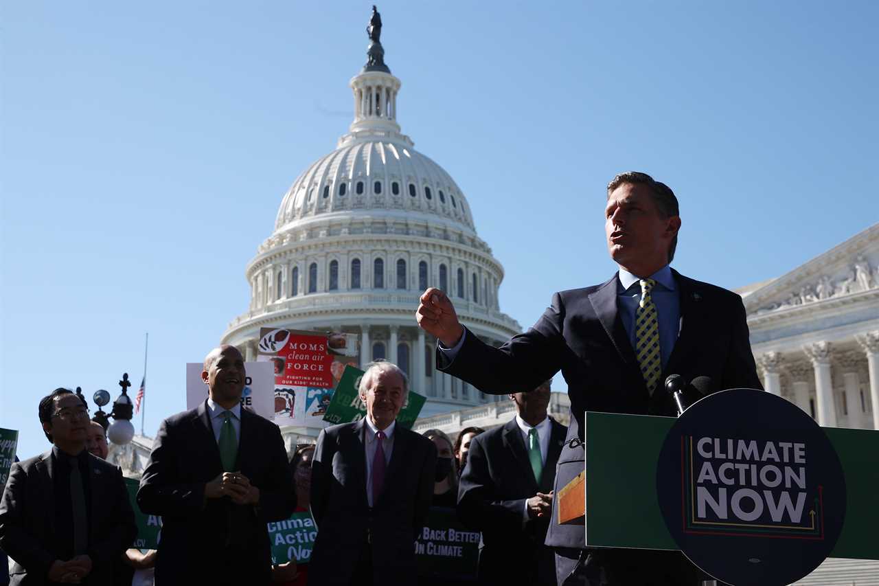 What the climate movement did to win in Washington