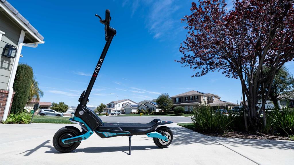 The 8 Best Commuting Accessories for Long Range Electric Scooters