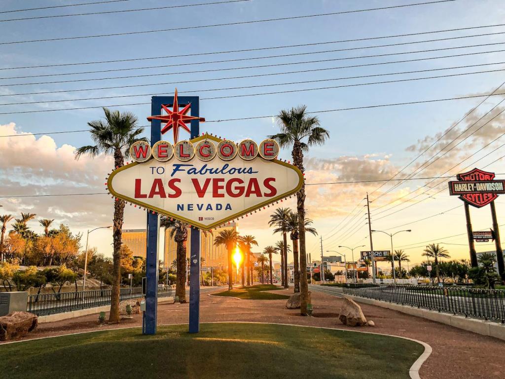 Las Vegas: 5 Must-See Places
