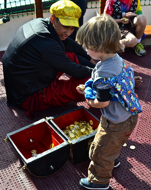 gold coins at pirate show in florida