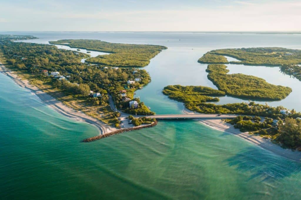 Memorial Day Weekend: 6 Best Beaches in the U.S.