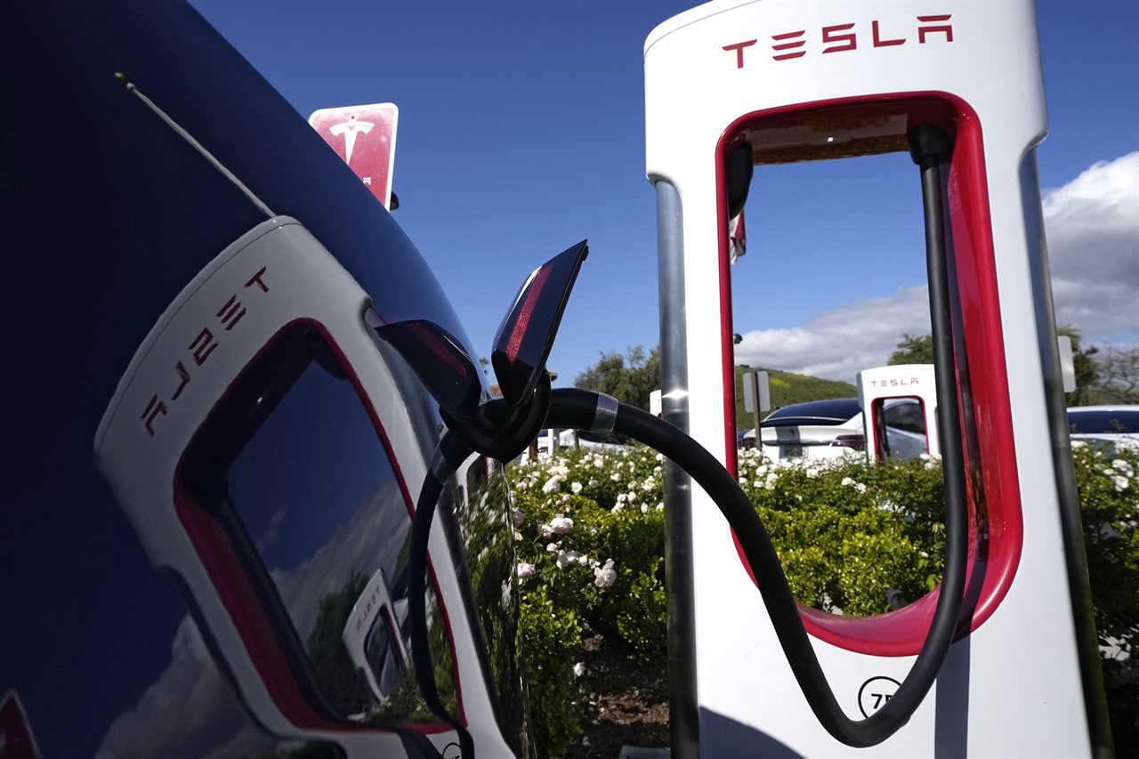 Elon Musk’s electric car chargers are pushing out Washington’s favorite