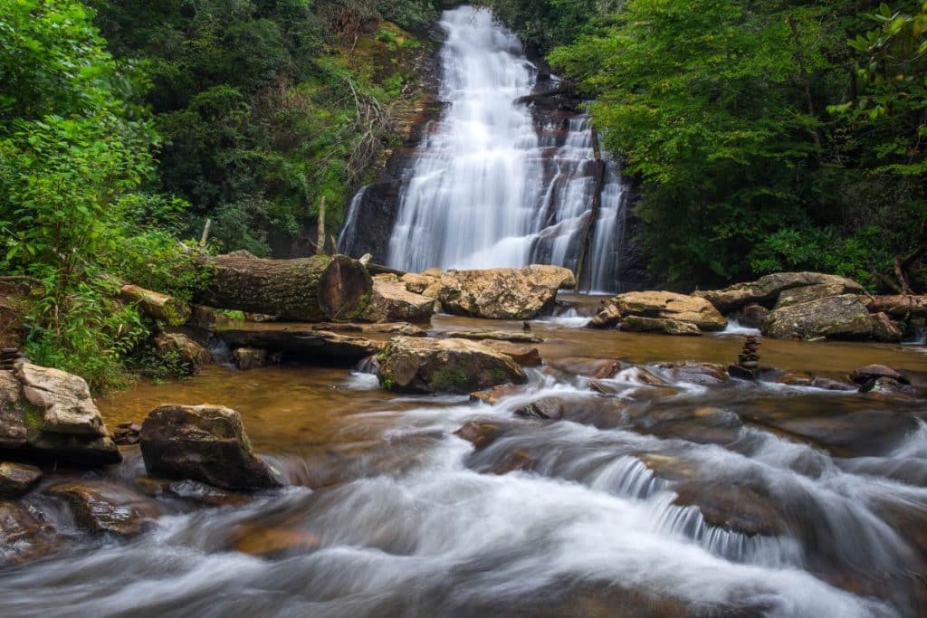 8 Great Weekend Getaways In Georgia For Summer 2023